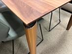 Showmodel Jori Rialto eettafel Noten hout Design Tafel 200, Rond, Zo goed als nieuw