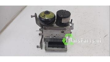 ABS Pomp van een Mercedes E-Klasse beschikbaar voor biedingen