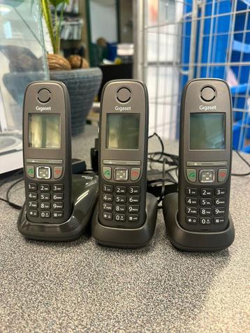Set van 3 Gigaset A475 draadloze telefoons( bijna niew) beschikbaar voor biedingen