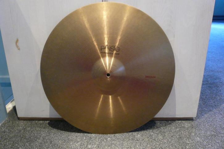 Paiste 602 Medium 20", Muziek en Instrumenten, Drumstellen en Slagwerk, Gebruikt, Overige merken, Ophalen of Verzenden
