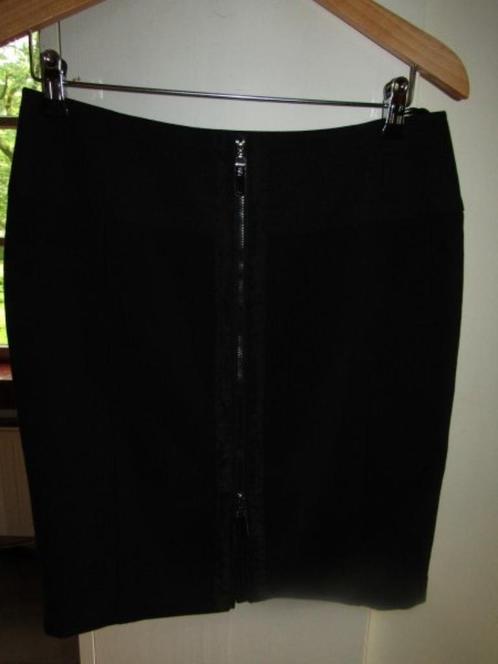 D972 KAPALUA mt 36-38 nieuw rok zwart tweewegrits koker, Kleding | Dames, Rokken, Nieuw, Maat 36 (S), Zwart, Knielengte, Verzenden