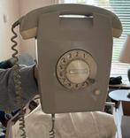 Vintage werkende hangtelefoon jaren 70/80, Telecommunicatie, Vaste telefoons | Niet Draadloos, Ophalen, Gebruikt, Met draaischijf