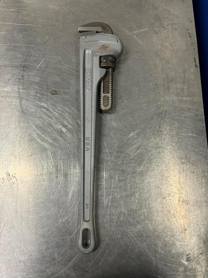 Ridgid rechte pijptang 24’’ 600 mm, Doe-het-zelf en Verbouw, Gereedschap | Handgereedschap, Gebruikt, Ophalen of Verzenden