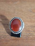Zilveren ring met carneool., Sieraden, Tassen en Uiterlijk, Ringen, Ophalen of Verzenden, Zo goed als nieuw, X, Dame