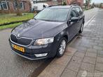 Skoda Octavia 1.2 tsi ambition (bj 2015), Zwart, Stationwagon, Handgeschakeld, Skoda