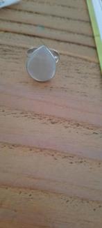 Antieke, zilveren ring van parelmoer, druppelvorm. Mt 16.5, Ophalen of Verzenden, Zilver, Ring, Met edelsteen