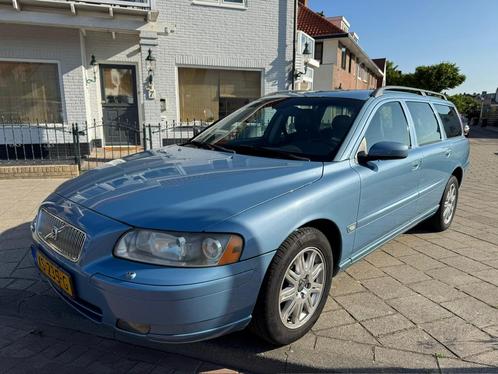 Volvo V70 2.4 140PK weinig km alle extra’s top auto!!, Auto's, Volvo, Bedrijf, V70, ABS, Airbags, Airconditioning, Boordcomputer