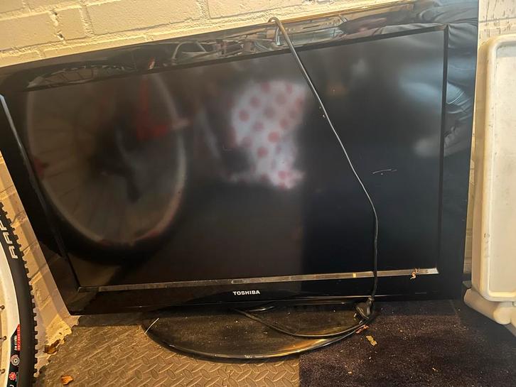 Toshiba TV - Gebruikt. Gratis, Audio, Tv en Foto, Televisies, Gebruikt, LCD, 80 tot 100 cm, Full HD (1080p), Toshiba, 50 Hz, Ophalen