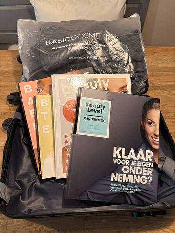 Pakket voor opleiding allround schoonheidsspecialist(e). beschikbaar voor biedingen