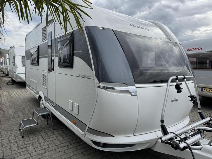 Hobby Excellent 495 WFB 2022 Mover/Voortent, Caravans en Kamperen, Caravans, Bedrijf, 1250 - 1500 kg, Standaardzit, Hobby, Overige typen