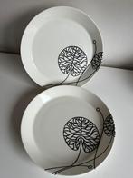 2 Iittala BOTTNA Marimekko Grote Dinerborden Ø26 Nieuwstaat, Huis en Inrichting, Keuken | Servies, Ophalen of Verzenden, Zo goed als nieuw