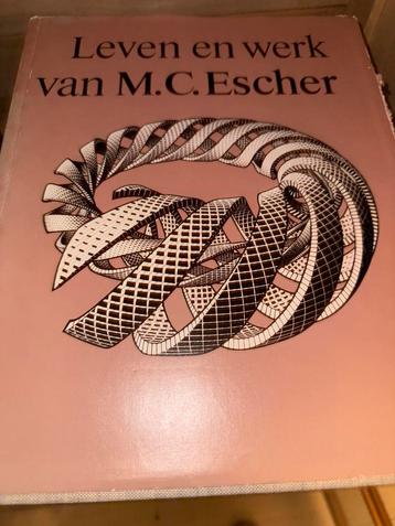 Leven en Werk van M.C. Escher beschikbaar voor biedingen