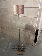 Mooie Vloerlamp met Lampenkap, Huis en Inrichting, Ophalen, Zo goed als nieuw, Metaal, 150 tot 200 cm
