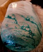 Vaas groen wit goud schilfers luchtbellen parelmoer uniek, Huis en Inrichting, Woonaccessoires | Vazen, Minder dan 50 cm, Glas