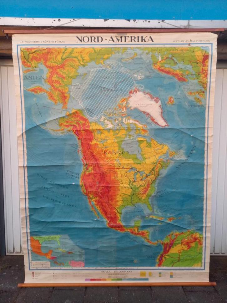 2 Vintage Schoolkaarten: Noord-Amerika & USSR, Antiek en Kunst, Antiek | Schoolplaten, Ophalen