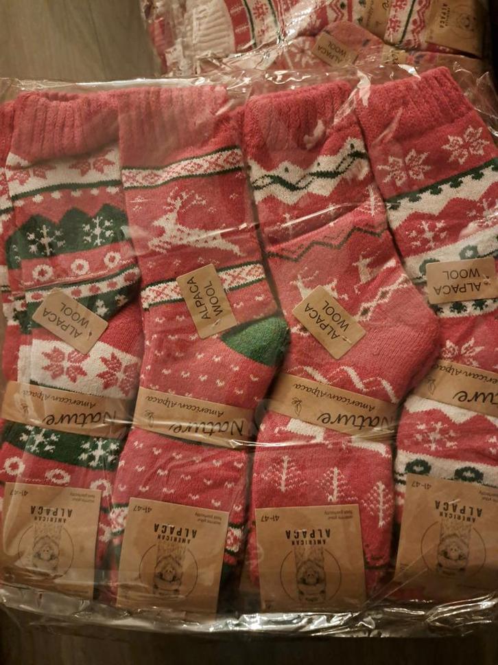 Partij Alpaca kerstsokken 48 paar. NIEUW EN LEKKER WARM!!!, Diversen, Kerst, Nieuw, Ophalen of Verzenden