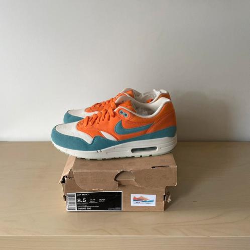Nike Air Max 1 Bright Mandarin, maat 42!, Kleding | Heren, Schoenen, Zo goed als nieuw, Sneakers of Gympen, Overige kleuren, Ophalen of Verzenden