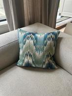 DECOR AMSTERDAM design kussen-Claudi x Iris Apfel Resurgence, Ophalen of Verzenden, Zo goed als nieuw, Blauw, Vierkant