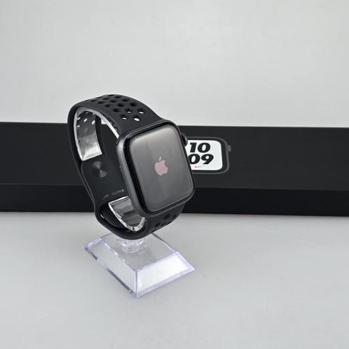 Apple Watch SE 1st Gen 44MM Nike GPS + Cellular, Sieraden, Tassen en Uiterlijk, Smartwatches, Zo goed als nieuw
