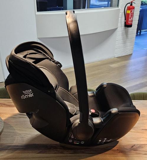 Britax Romer Baby-Safe 5Z2 (Maxi Cosi), Kinderen en Baby's, Autostoeltjes, Zo goed als nieuw, Romer, 0 t/m 13 kg, Autogordel of Isofix