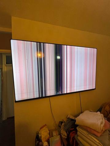 Hisense TV - Defect scherm beschikbaar voor biedingen