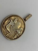X513 Prachtige zilveren hanger Egypte goudkleurig, Overige voorstellingen, Ophalen of Verzenden, X, Goud