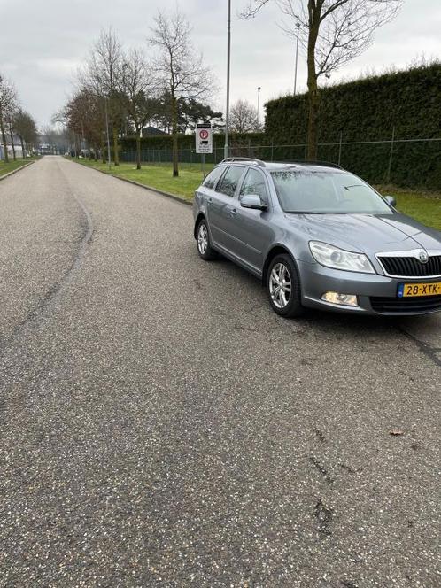 Skoda Octavia Combi 1.2 TSI Tour Business Line, Auto's, Skoda, Bedrijf, Te koop, Octavia, ABS, Airbags, Airconditioning, Centrale vergrendeling