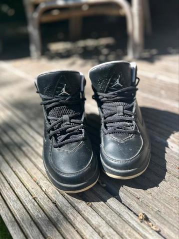 Jordan sneakers beschikbaar voor biedingen