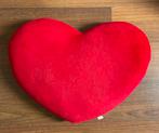 Groot hart kussen rood, Huis en Inrichting, Woonaccessoires | Kussens, Ophalen of Verzenden, Zo goed als nieuw, Rood, Hartvormig