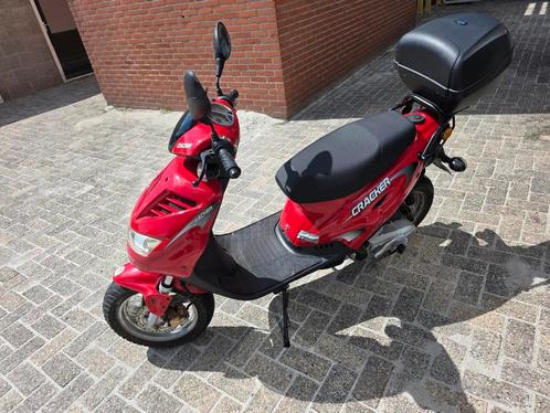Tekoop snorscooter  generic Cracker 50  bj 2010, Fietsen en Brommers, Scooters | Piaggio, Zo goed als nieuw, Overige modellen