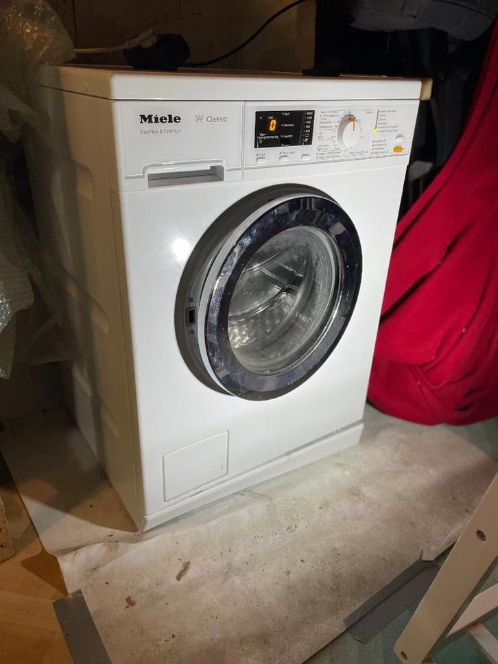 MIELE wasautomaat, Witgoed en Apparatuur, Wasmachines, Gebruikt, Voorlader, 6 tot 8 kg, 85 tot 90 cm, 1200 tot 1600 toeren, Energieklasse A of zuiniger