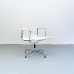 6x Vitra Eames EA 108 Stoel Wit Netweave - Gepolijst