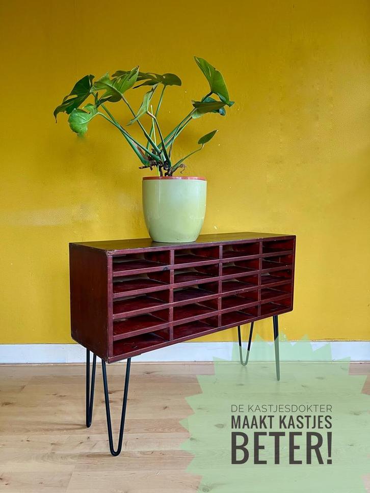 Vintage postvakken kastje | retro dressoir op hairpin poot, Huis en Inrichting, Kasten | Overige, Zo goed als nieuw, Ophalen