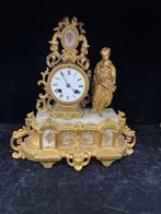 mooi zwaar verguld romantiekje, Antiek en Kunst, Antiek | Klokken, Ophalen of Verzenden