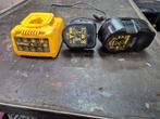DeWalt lader met twee accuś., Ophalen, Gebruikt