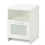 Brimnes wit nachtkastje IKEA, Huis en Inrichting, Slaapkamer | Nachtkastjes, Ophalen, Minder dan 45 cm, 55 tot 70 cm, Zo goed als nieuw