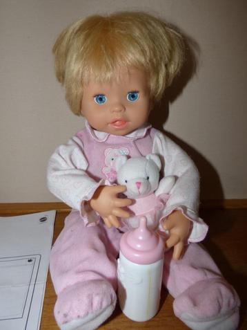 Schattige Fisher Price Real Loving babypop beschikbaar voor biedingen