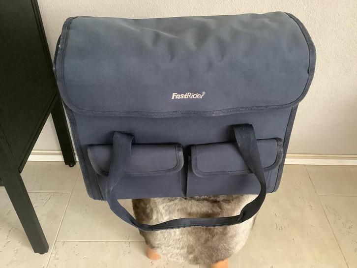 Luxe enkele fietstas Fastrider blauw fiets tas 1 kant zijde, Fietsen en Brommers, Fietsaccessoires | Fietstassen, Ophalen of Verzenden