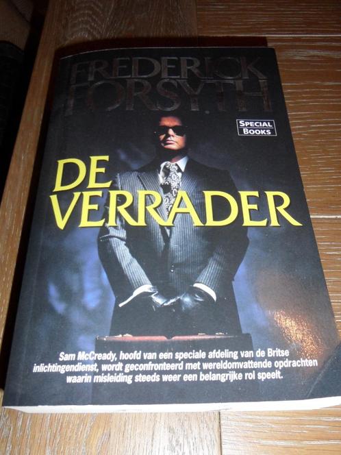 In prima staat, Thriller: De Verrader van Frederick Forsyth, Boeken, Thrillers, Zo goed als nieuw, Europa overig, Ophalen of Verzenden