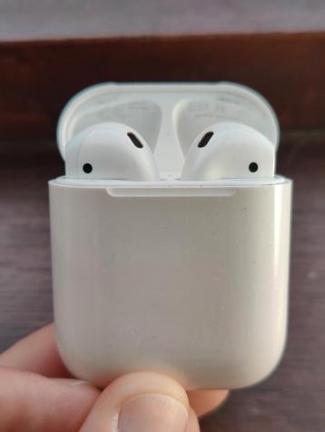Airpods 1e gen beschikbaar voor biedingen