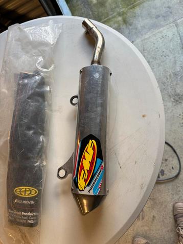 FMF Powercore 2 beschikbaar voor biedingen