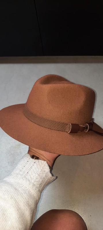 Cognac kleur hoed voor meiden vanaf 6 jaar beschikbaar voor biedingen