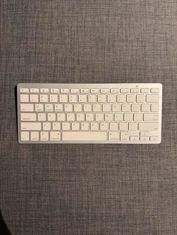 Draadloos Toetsenbord - Compact en Handig beschikbaar voor biedingen