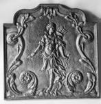 Fraaie antieke haardplaat 'Godin Diana' 52x50x3 cm gietijzer, Overige soorten, Gebruikt, Vrijstaande haard, Ophalen of Verzenden