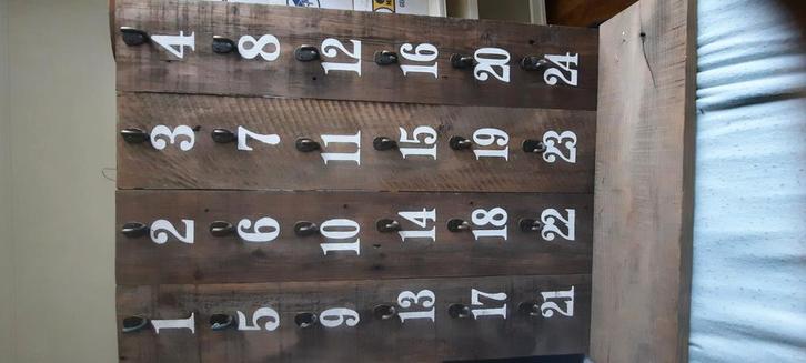 Stoer houten wandbord/adventskalender advent sleutelbord, Huis en Inrichting, Woonaccessoires | Wanddecoraties, Zo goed als nieuw