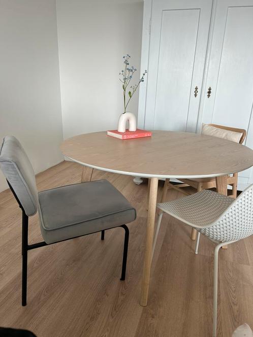 Kave Home Batilde Eettafel Ø 120 cm, Huis en Inrichting, Tafels | Eettafels, Gebruikt, 100 tot 150 cm, 100 tot 150 cm, Vijf personen of meer