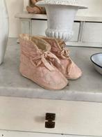 Oude brocante roze babyschoentjes, Antiek en Kunst, Ophalen of Verzenden