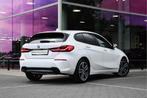BMW 1 Serie 118i Executive Sport Line / Panoramadak / Sports, 65 €/maand, Gebruikt, Met garantie (alle), Wit