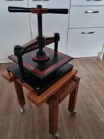 Antieke Boekenpers, Ophalen