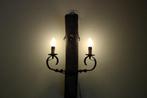 Sfeervolle wandlamp van deel wagenwiel & metaal met 2 lampen, Ophalen of Verzenden, Nieuw, Metaal, Vintage